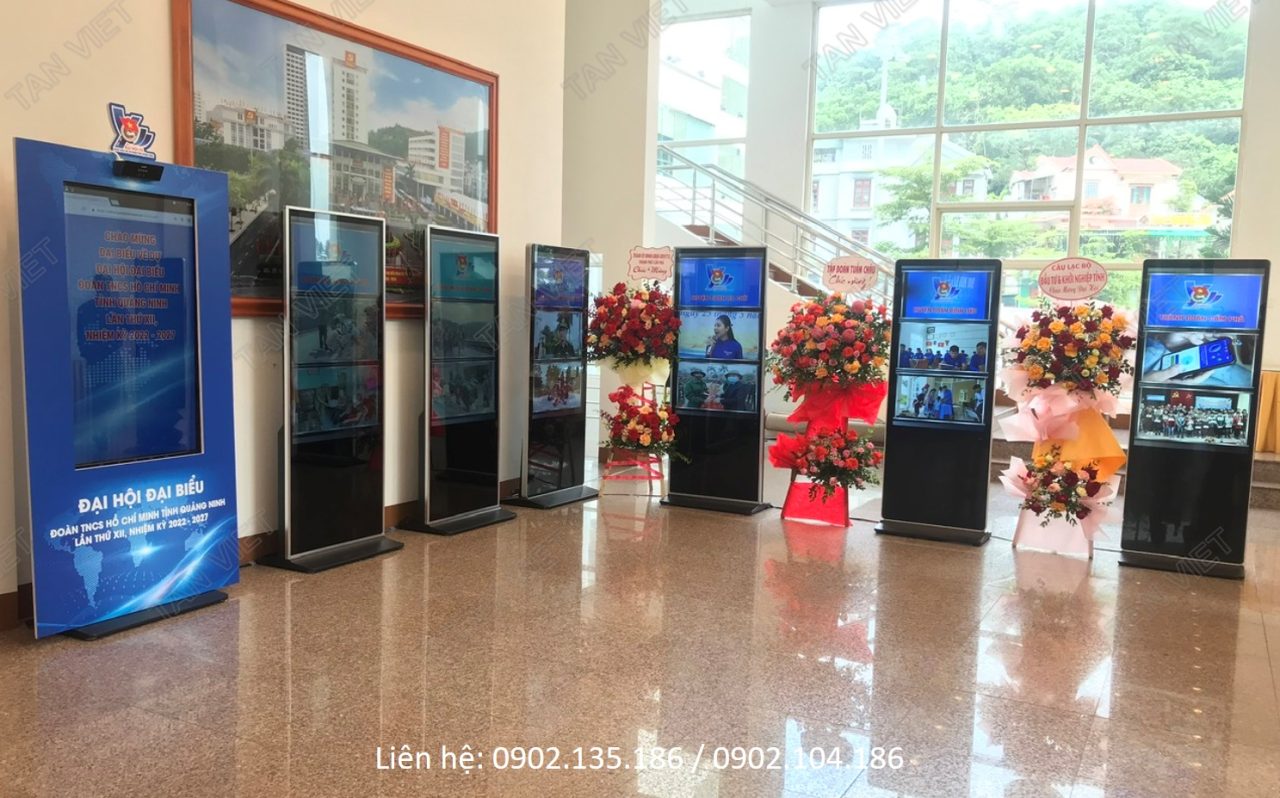 Standee điên tử đồng bộ được cho thuê bởi Tân Việt media